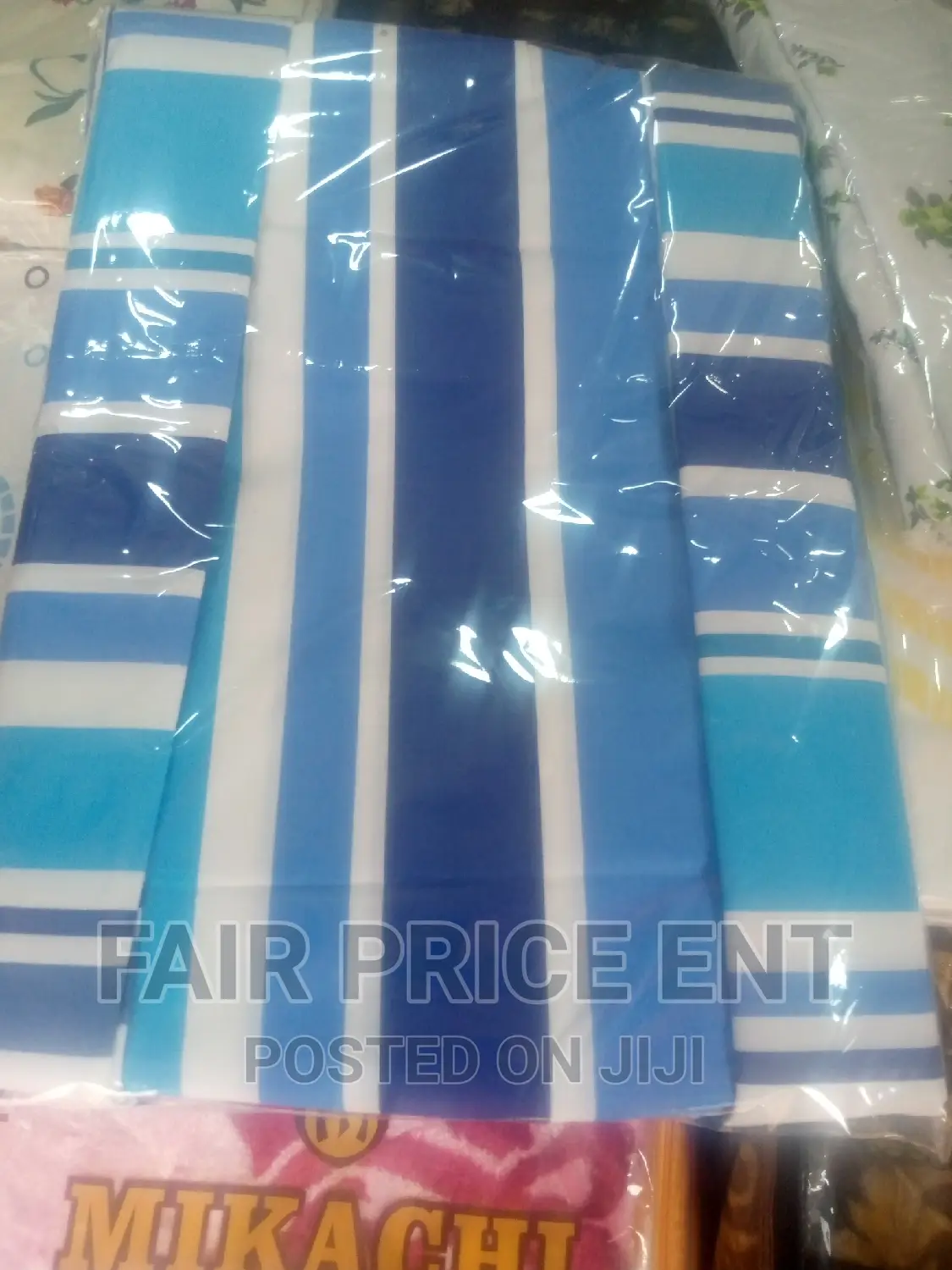 Pure Cotton Bedsheets.6x6 ( Blue)