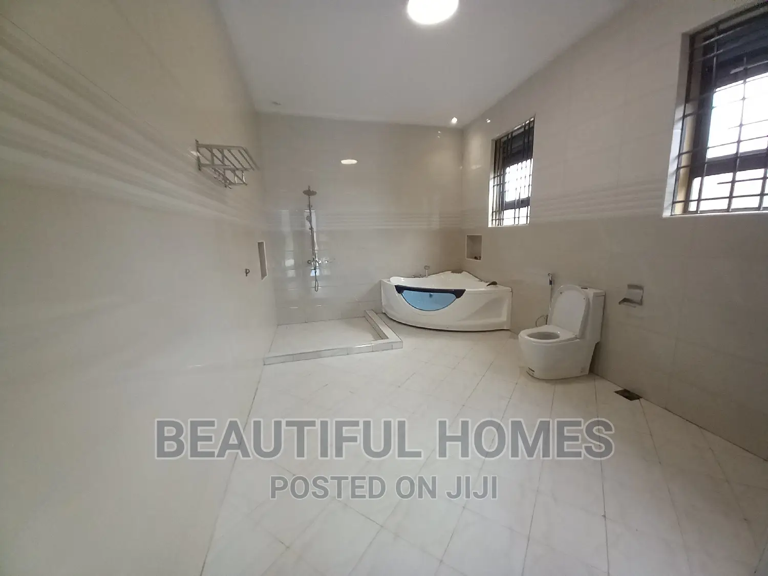 Furnished 6bdrm Duplex in Kyanja, Nakawa for sale