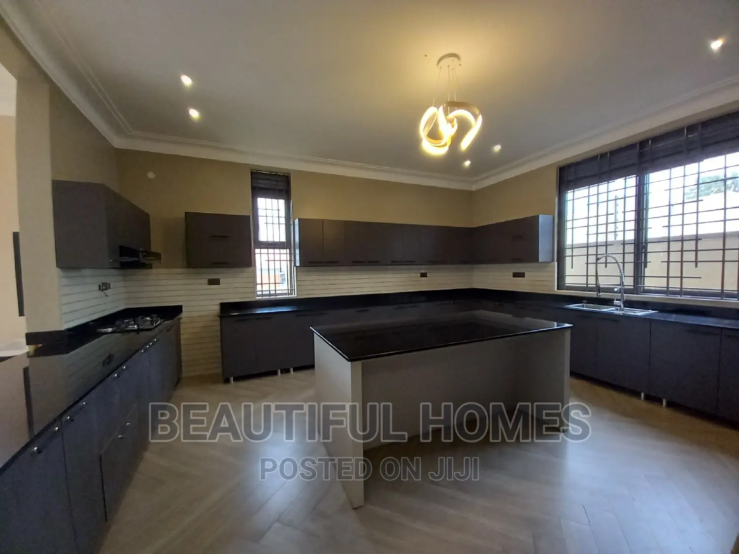 Furnished 6bdrm Duplex in Kyanja, Nakawa for sale