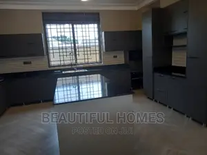 Furnished 6bdrm House in Kyanja Luxury, Nakawa for sale