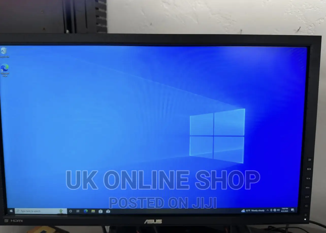 Desktop Computer Dell OptiPlex 7070 8GB Intel Core I5 SSD 256GB