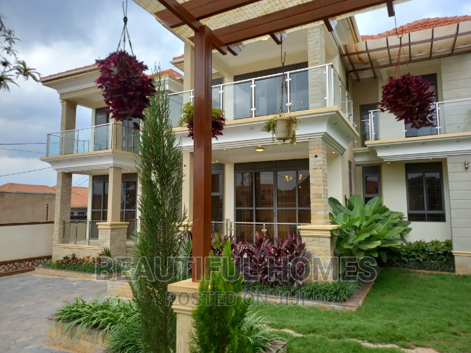 Furnished 6bdrm House in Kyanja, Nakawa for sale