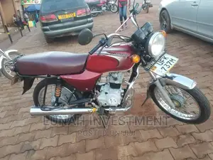 Bajaj Boxer 100 2022 Red