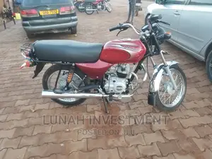 Bajaj Boxer 2022 Red
