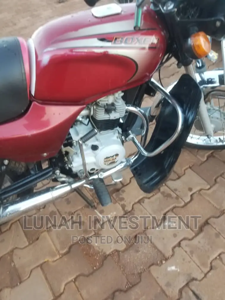Bajaj Boxer 2022 Red