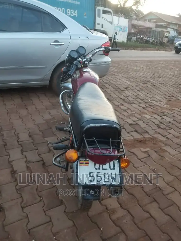 Bajaj Pulsar 150 2022 Red