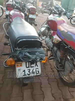 Bajaj Pulsar 150 2022 Red