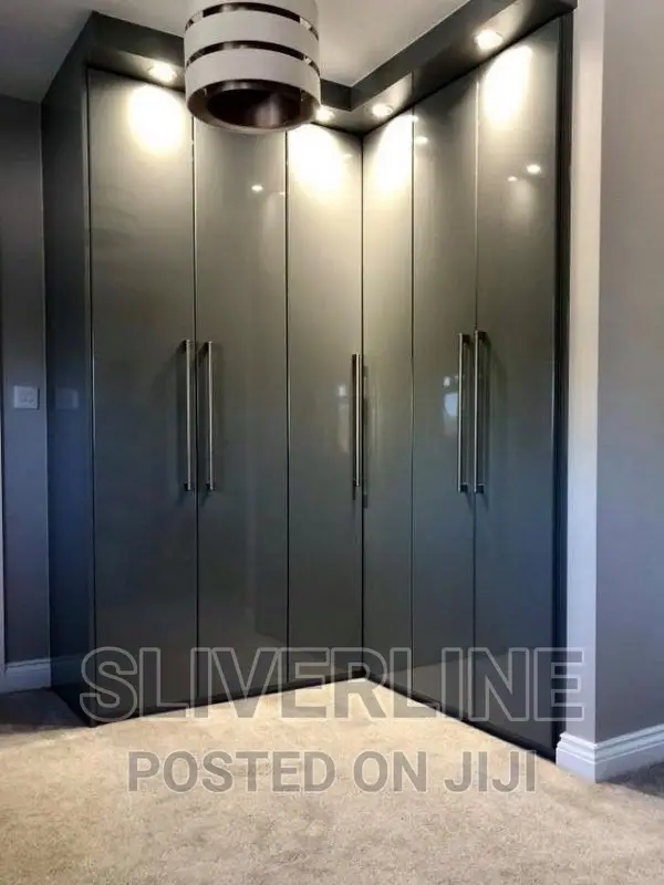 Walk in Closet