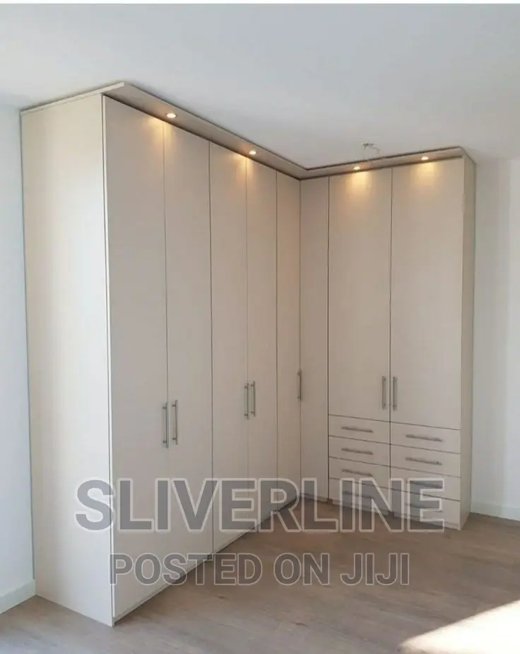 Walk in Closet