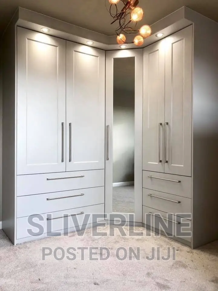 Walk in Closet