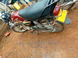 TVS Apache 180 RTR 2016 Red