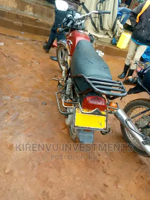 TVS Apache 180 RTR 2016 Red