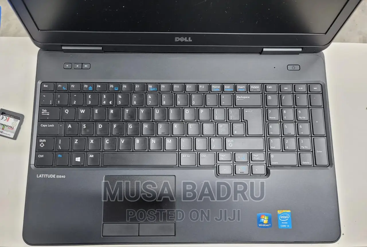Laptop Dell Precision 15 5540 8GB Intel Core I5 HDD 500GB