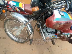 Bajaj Boxer 100 2014 Red