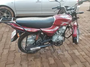 Bajaj Boxer 125 2023 Red