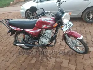 Bajaj Boxer 125 2023 Red