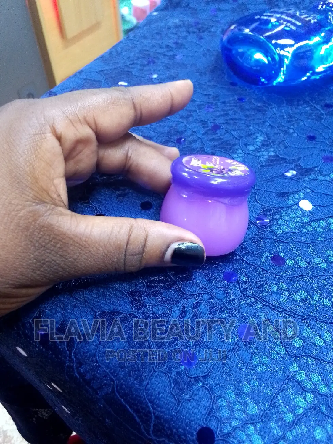 USHAS Grape Lip Mask
