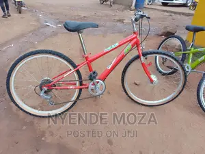Yumaha Sports Bike Red