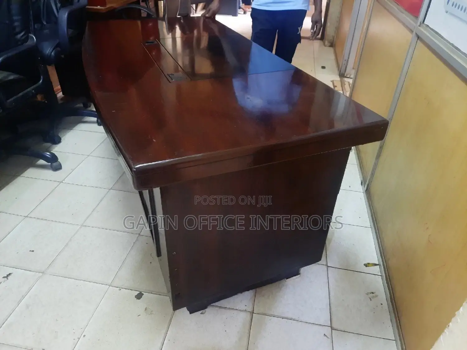 Executive Office Table// Desk//