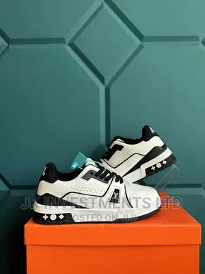 Louis Vuitton Sneakers
