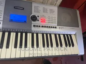Yamaha Keyboard PSR 403