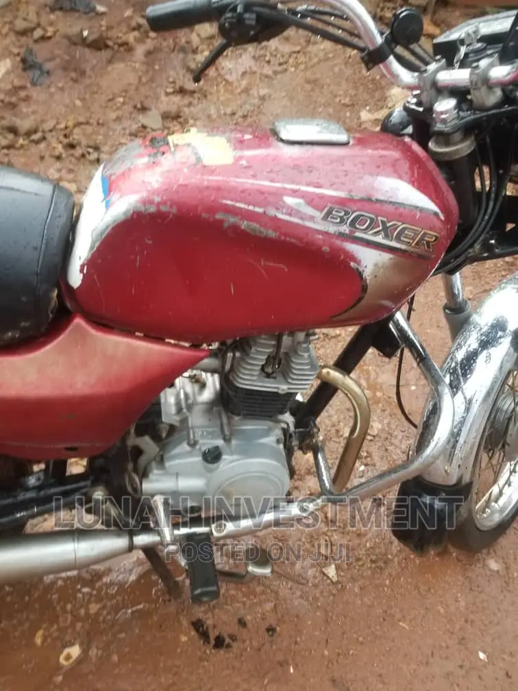 Bajaj Boxer 100 2018 Silver