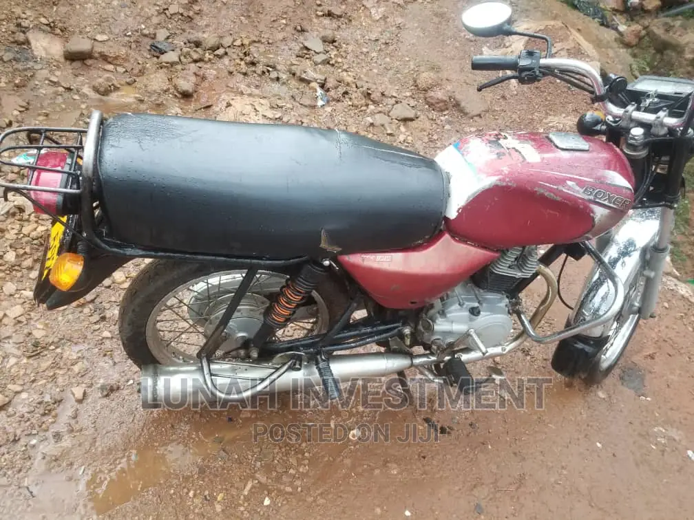 Bajaj Boxer 100 2018 Silver