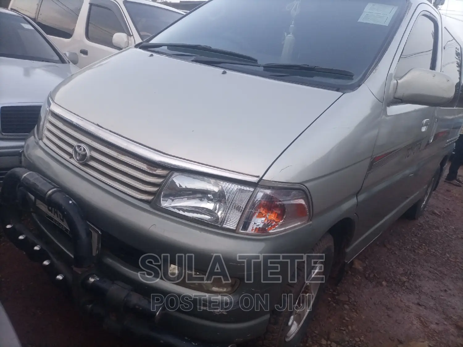 Toyota Regius 1999 Silver
