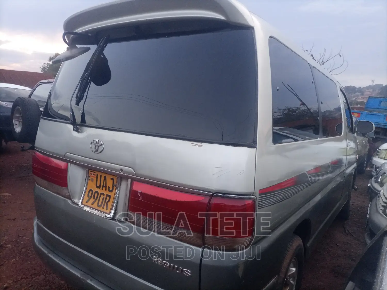 Toyota Regius 1999 Silver