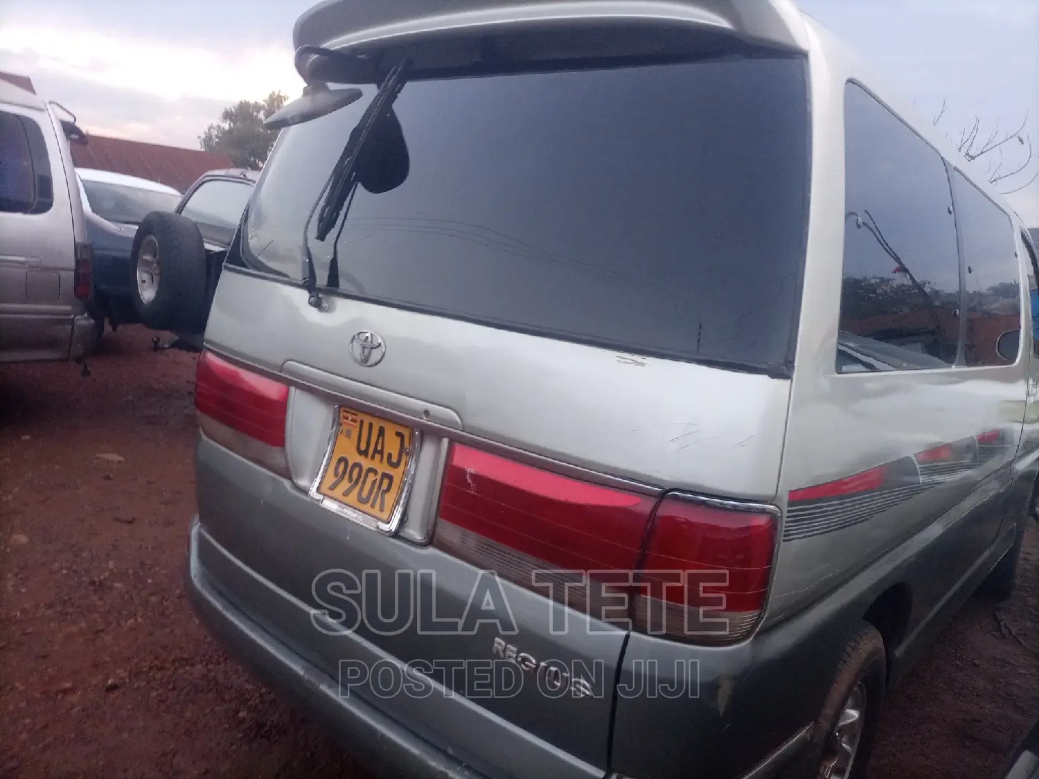 Toyota Regius 1999 Silver