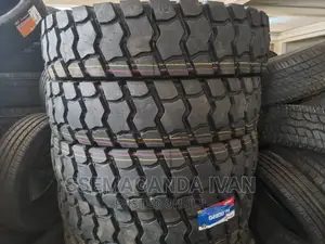 1200r20 Behind Truck Tyres