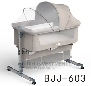 Adjustable Baby Bed /Baby Bassinet
