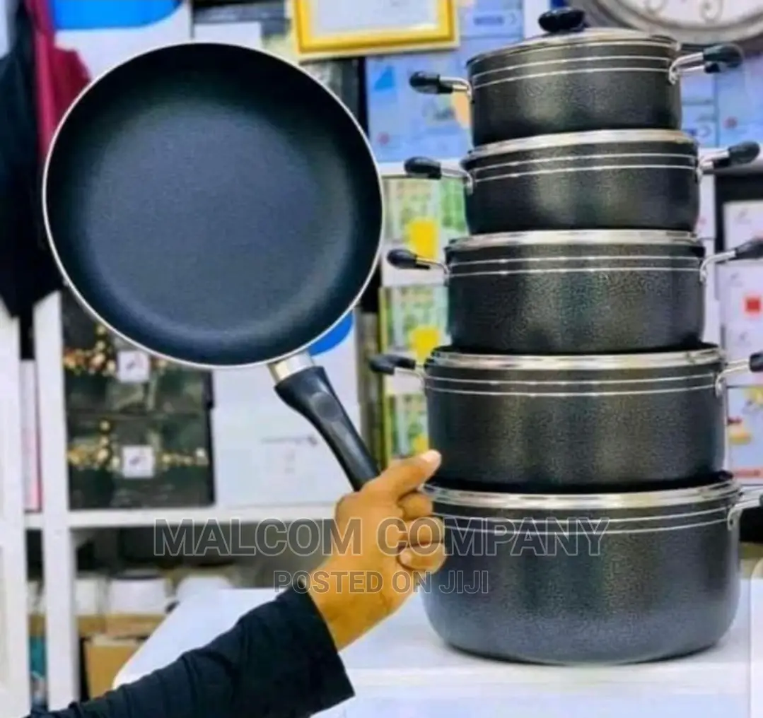 Serving Food Dishes