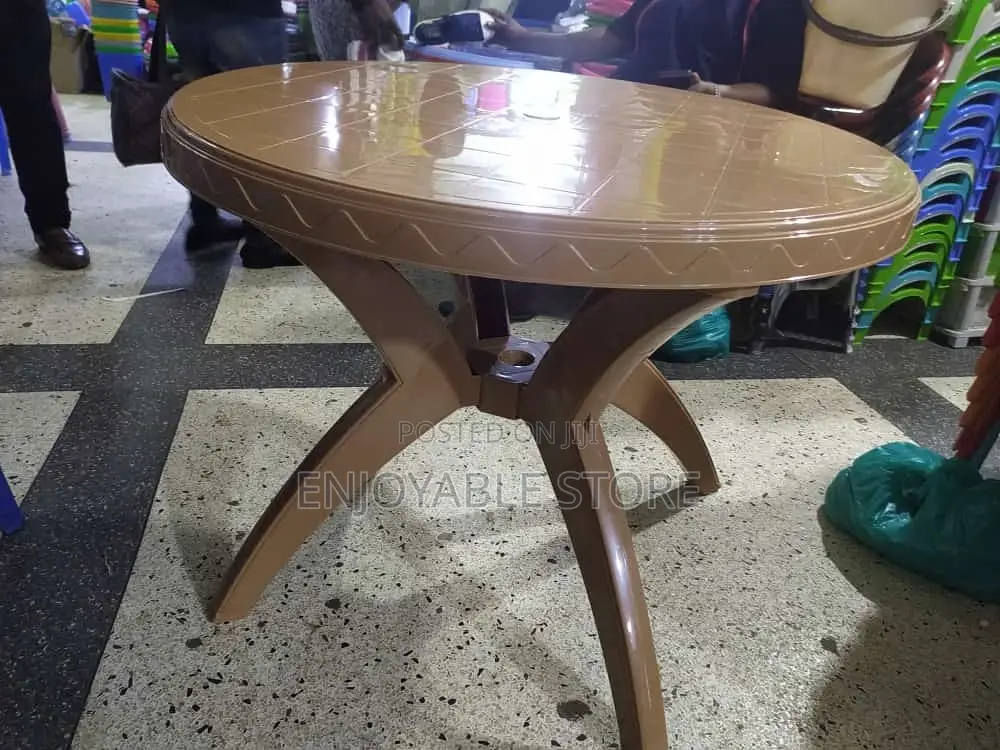 Plastic Table Mukwano