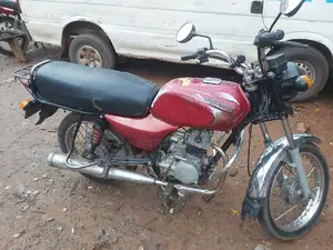 Bajaj Boxer 2016 Red