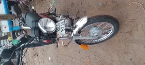 Bajaj Boxer 100 2022 Red