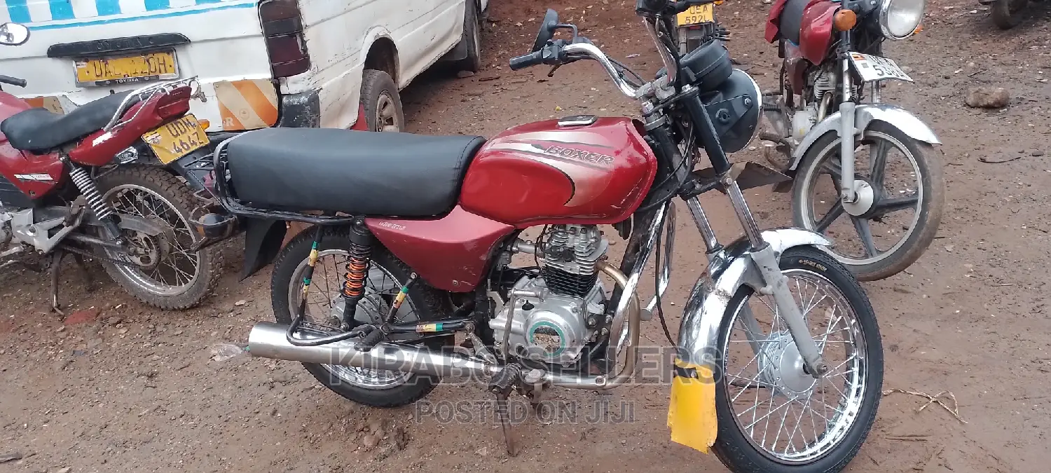 Bajaj Boxer 100 2022 Red