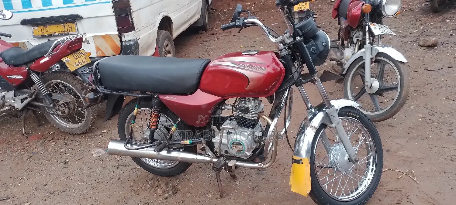 Bajaj Boxer 100 2022 Red