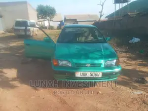 Toyota Corsa 1999 Green