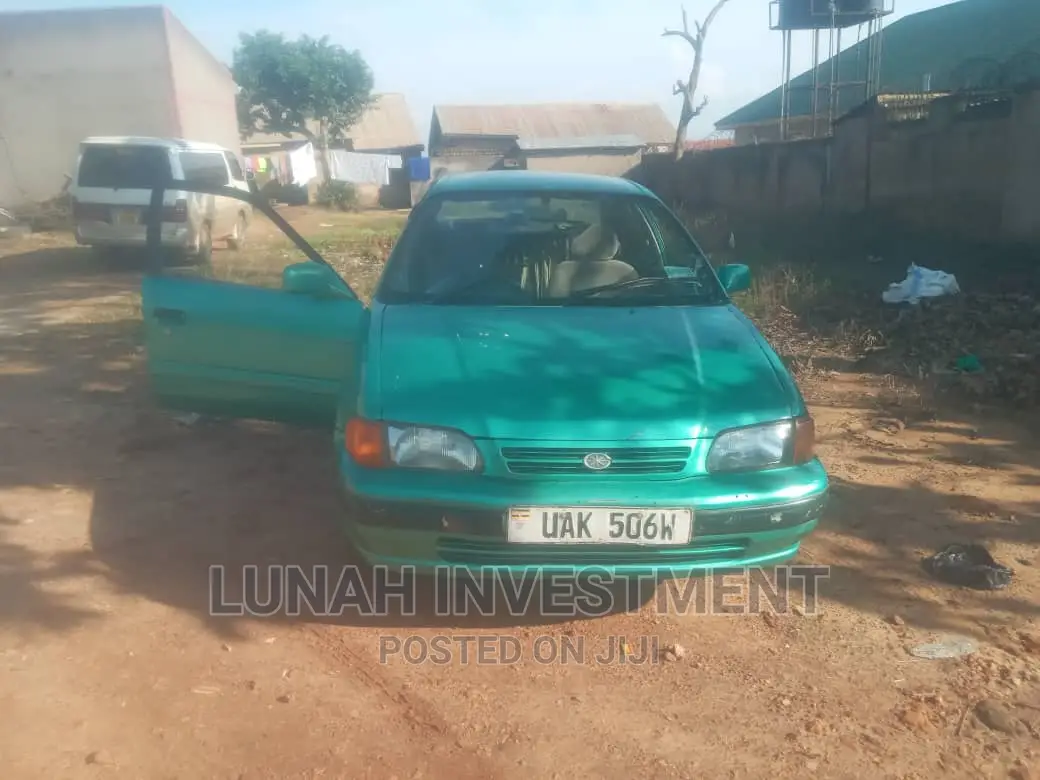 Toyota Corsa 1999 Green