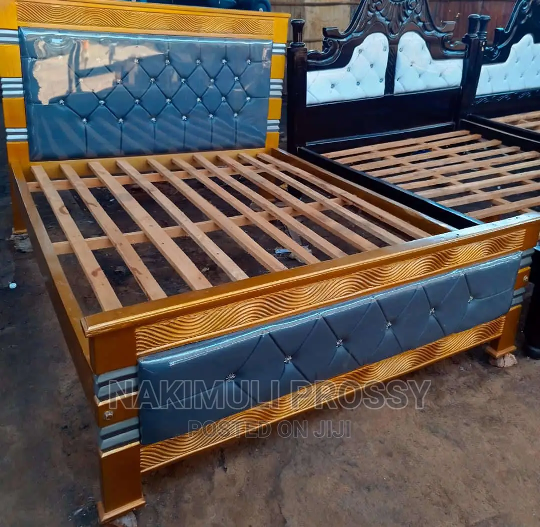 Classy Leather 5x6 Bed