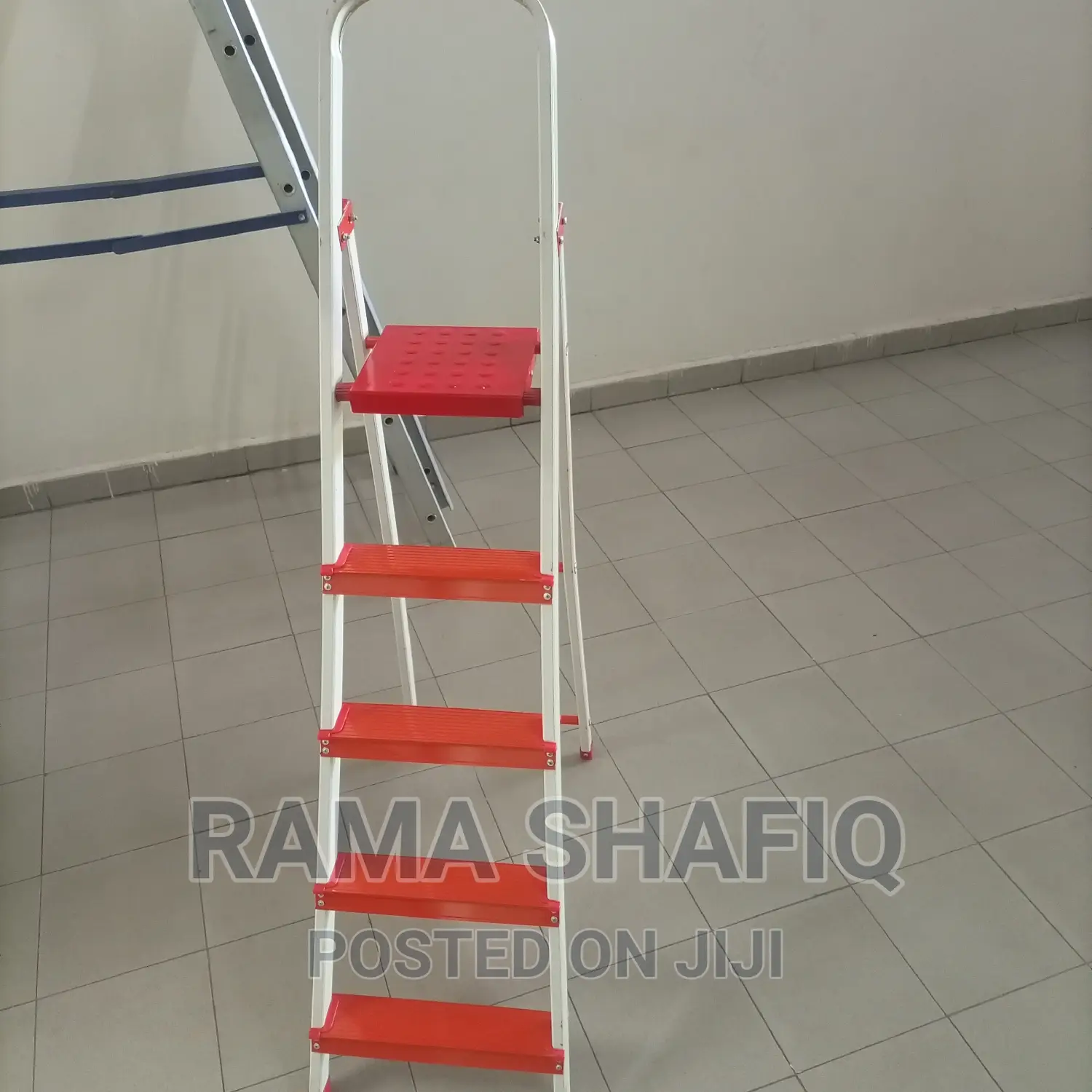 5 Steps Aluminium Ladder 001