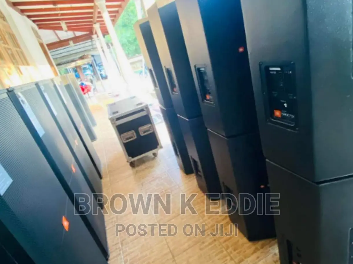 JBL SRX715 Top Speakers