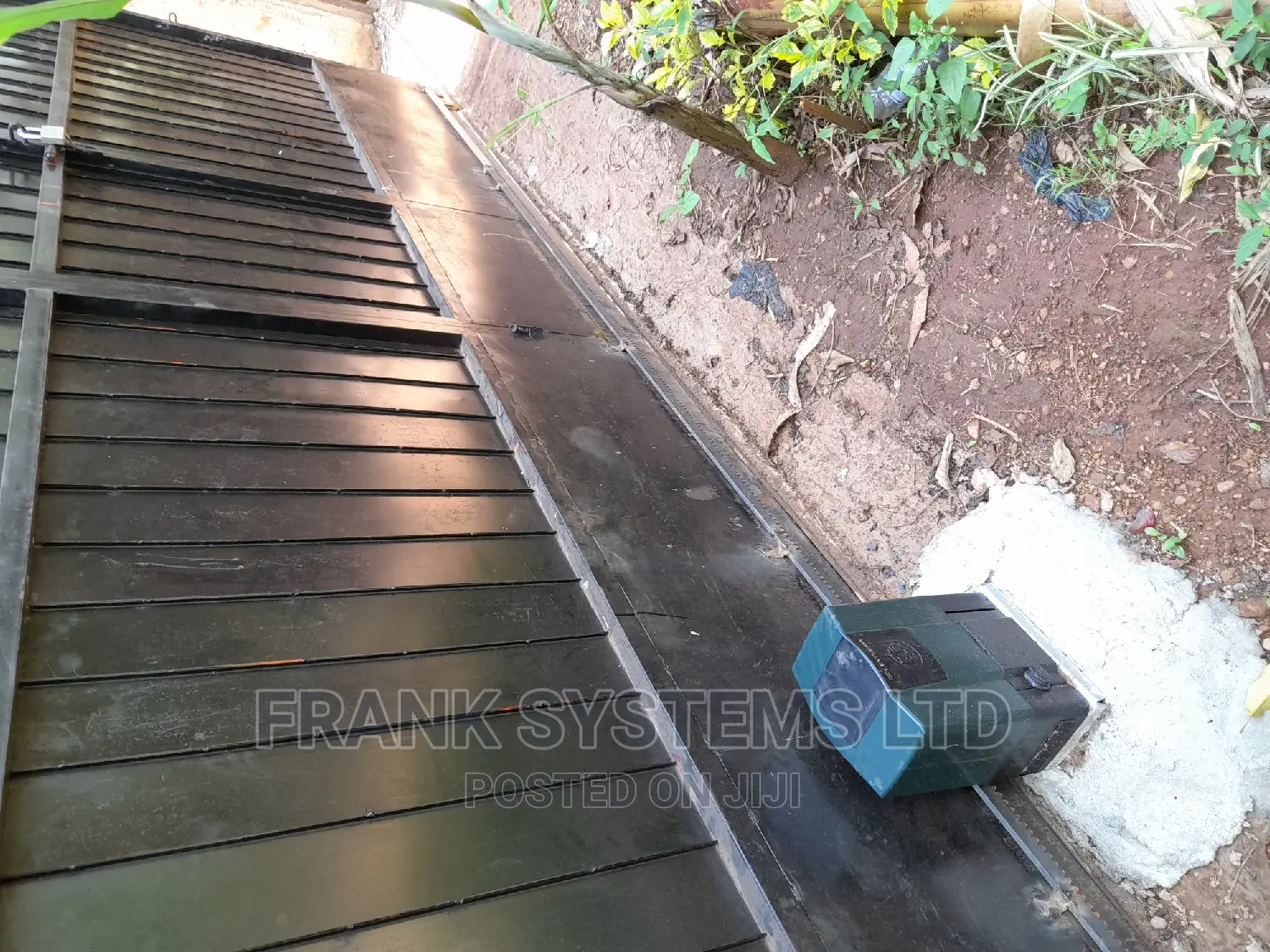 Sliding Gate System, Centurion Brand.