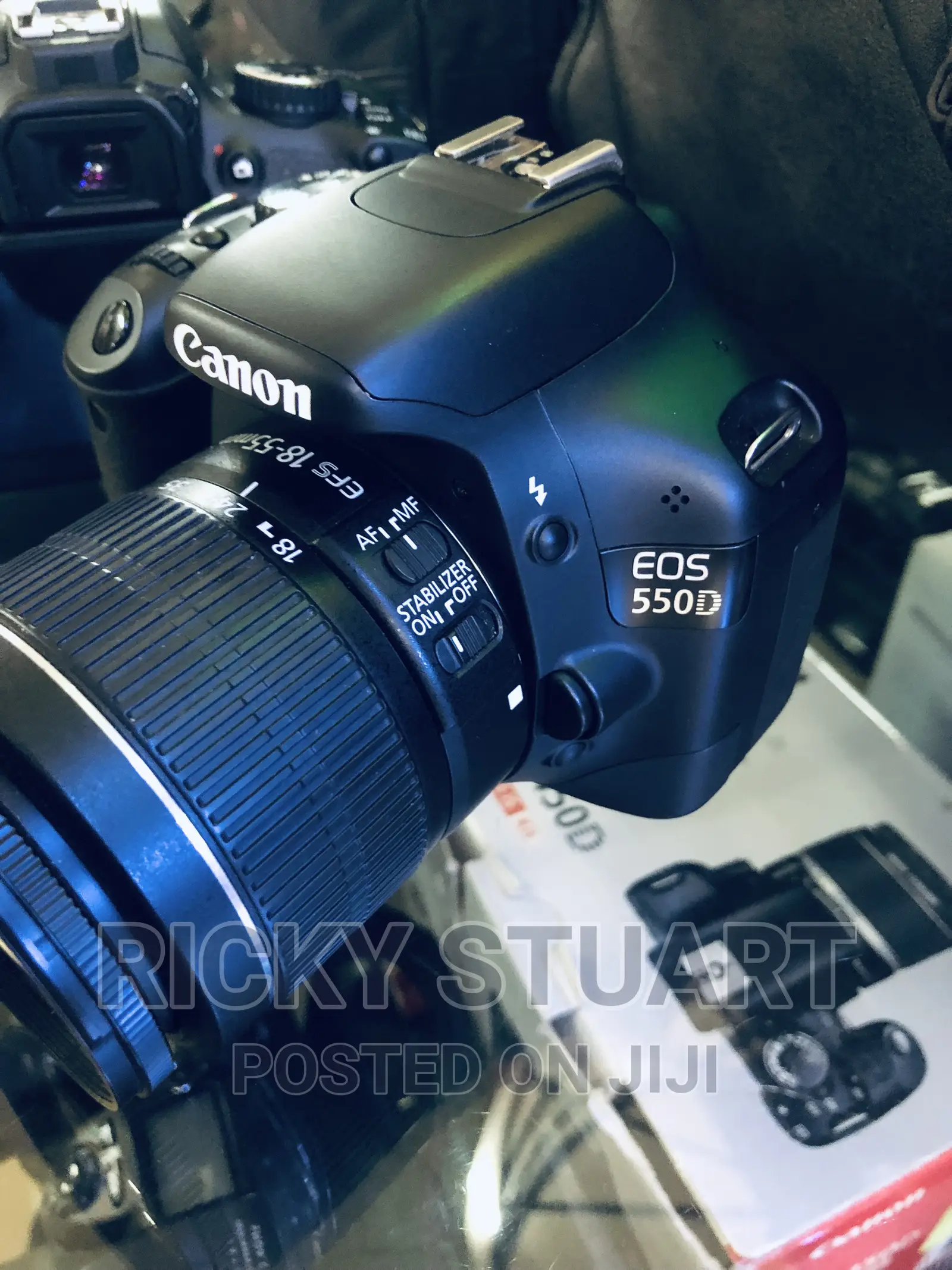Canon 550D WTH 18-55mm Lens
