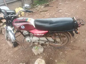 Bajaj Chetak 100 2016 Red