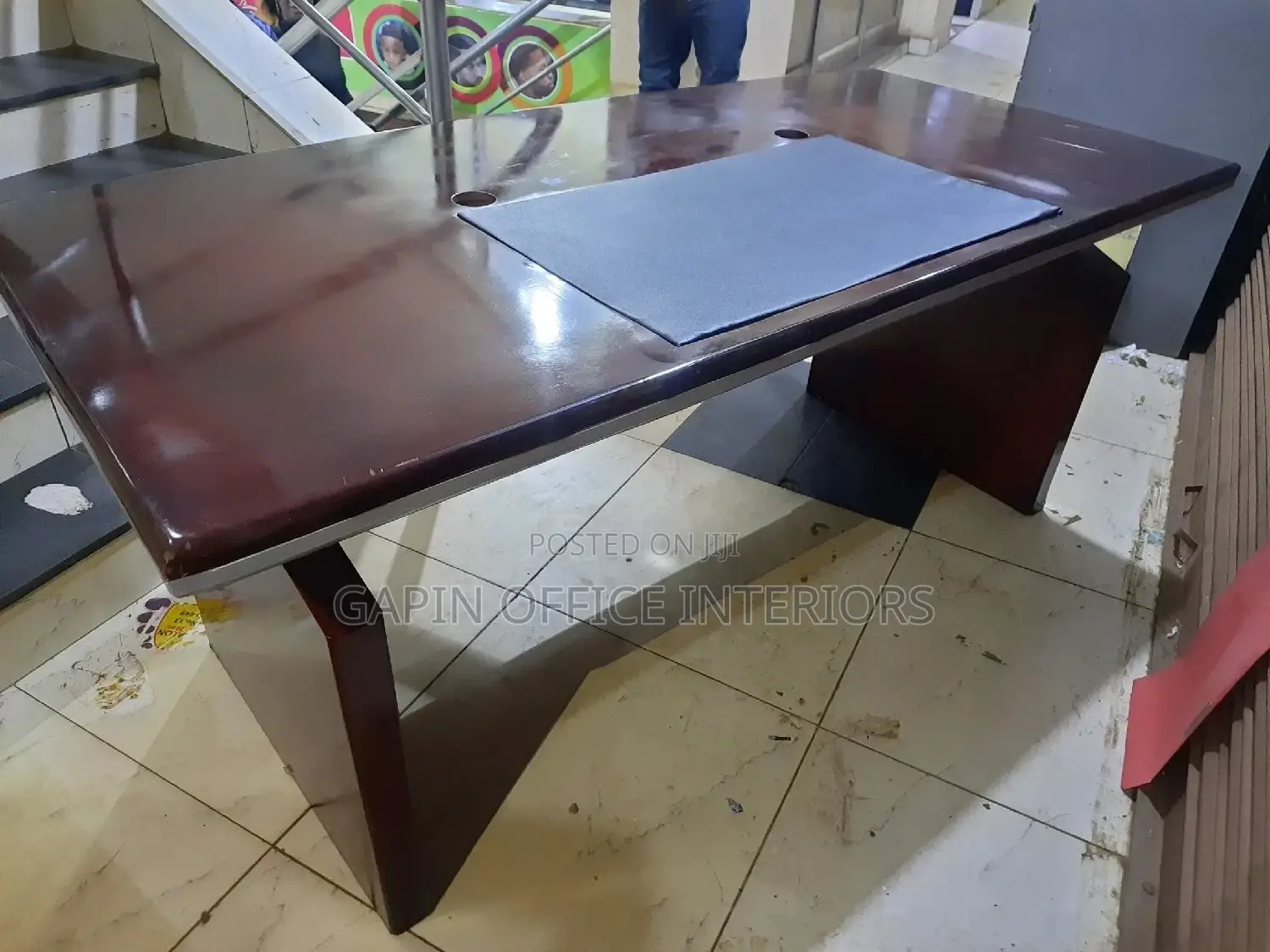 Executive Office Table/ Desk With a Moving Drawer