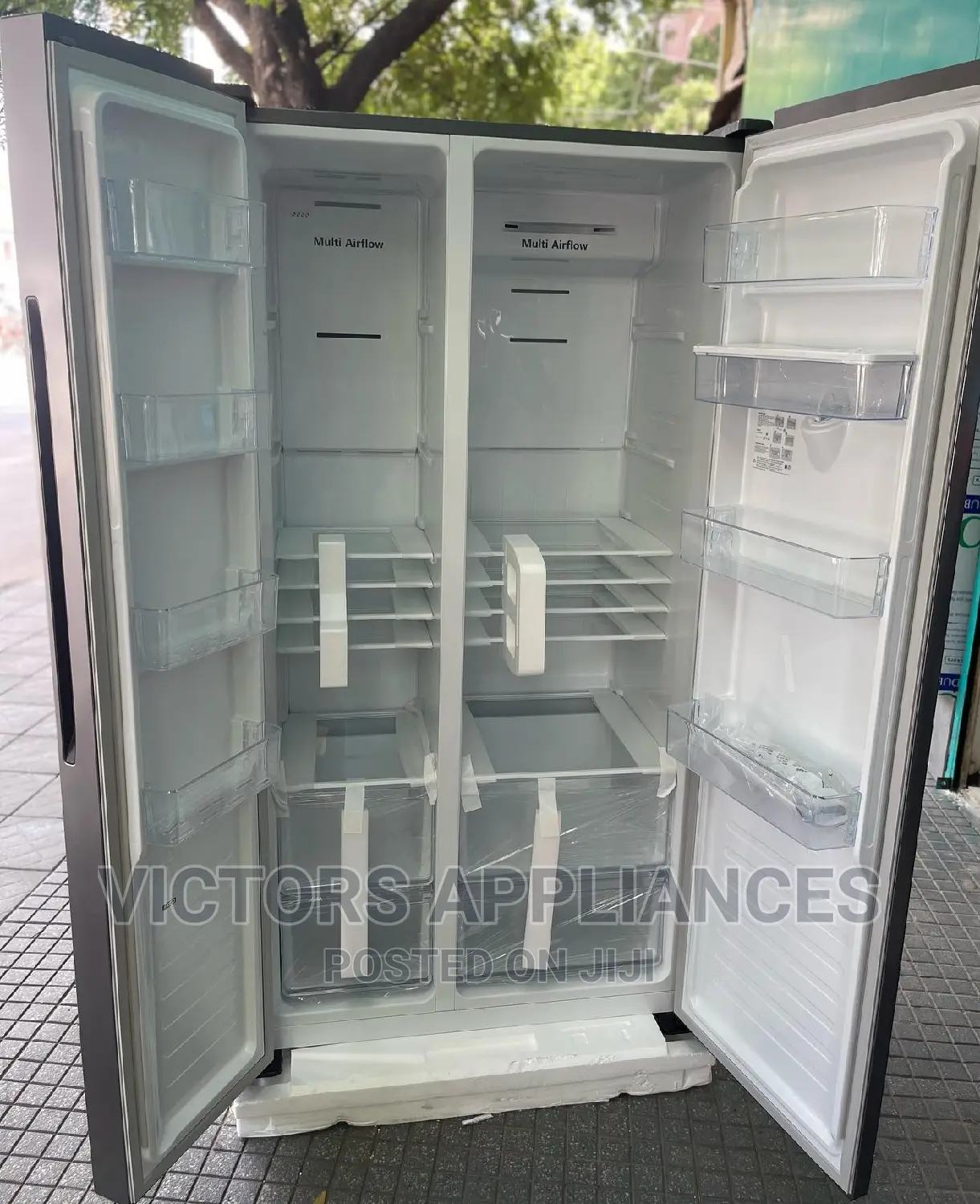 Hisense 670L Side by Side Refrigerator Gray
