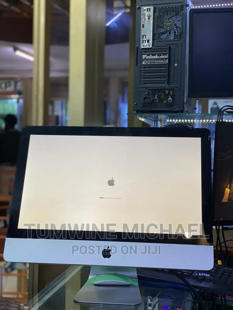 Desktop Computer Apple iMac 4GB Intel Core 2 Duo SSD 500GB