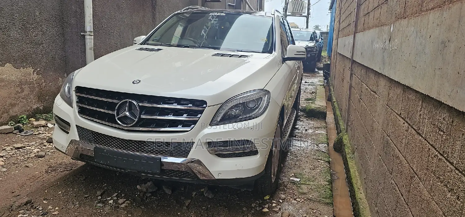 Mercedes-Benz M Class 2013 White